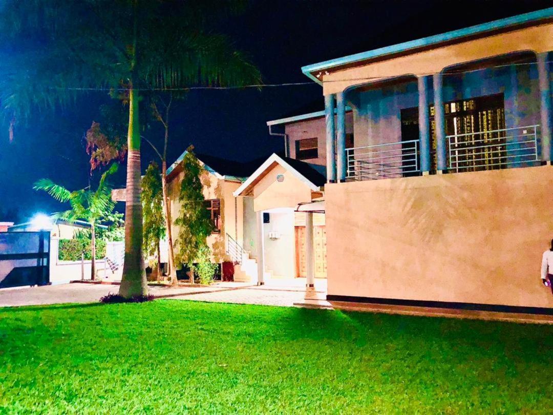 Kigali Airport Suites Extérieur photo